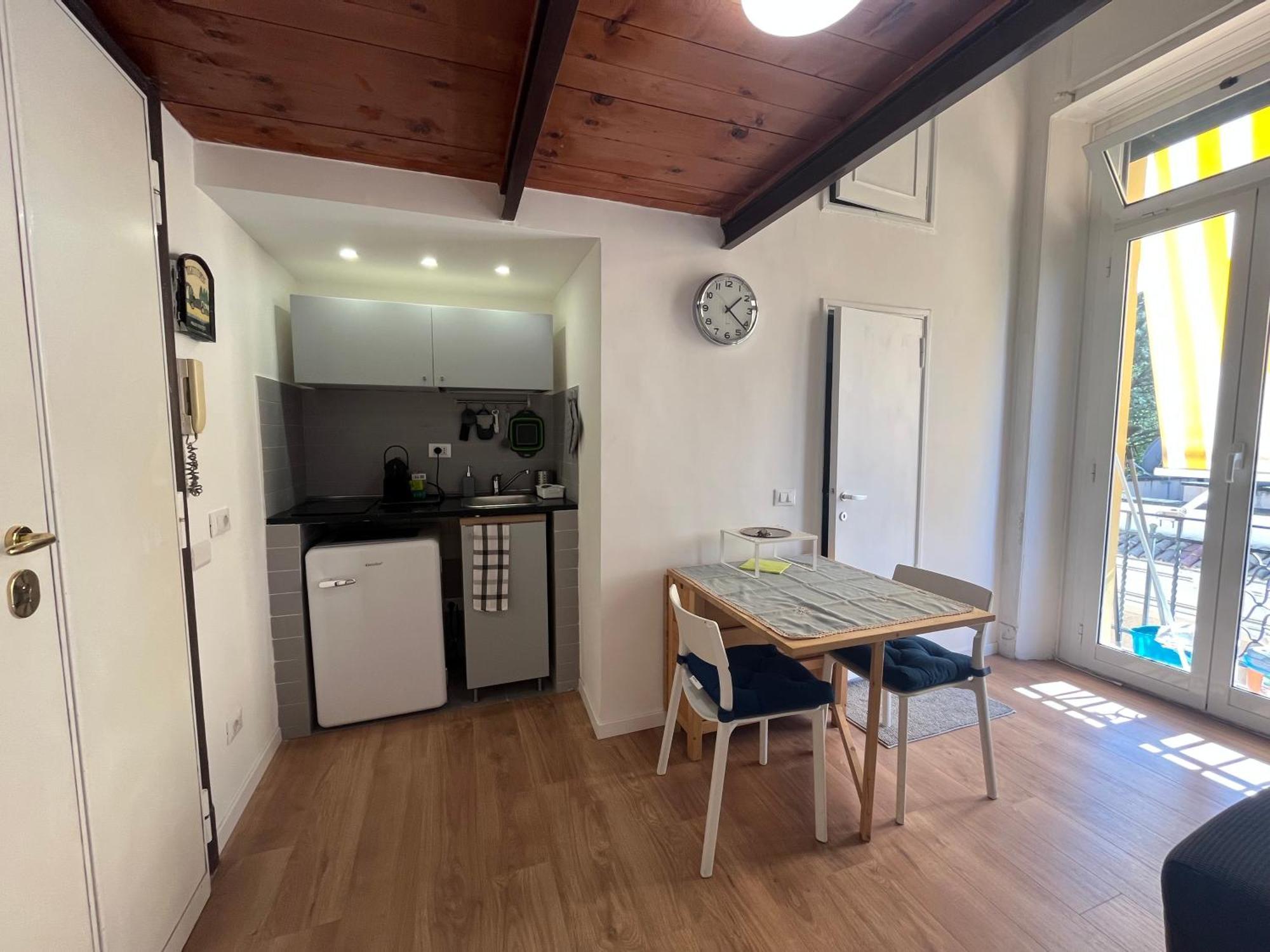 Studio Flat Ultimo Piano In Centro Roma Esterno foto